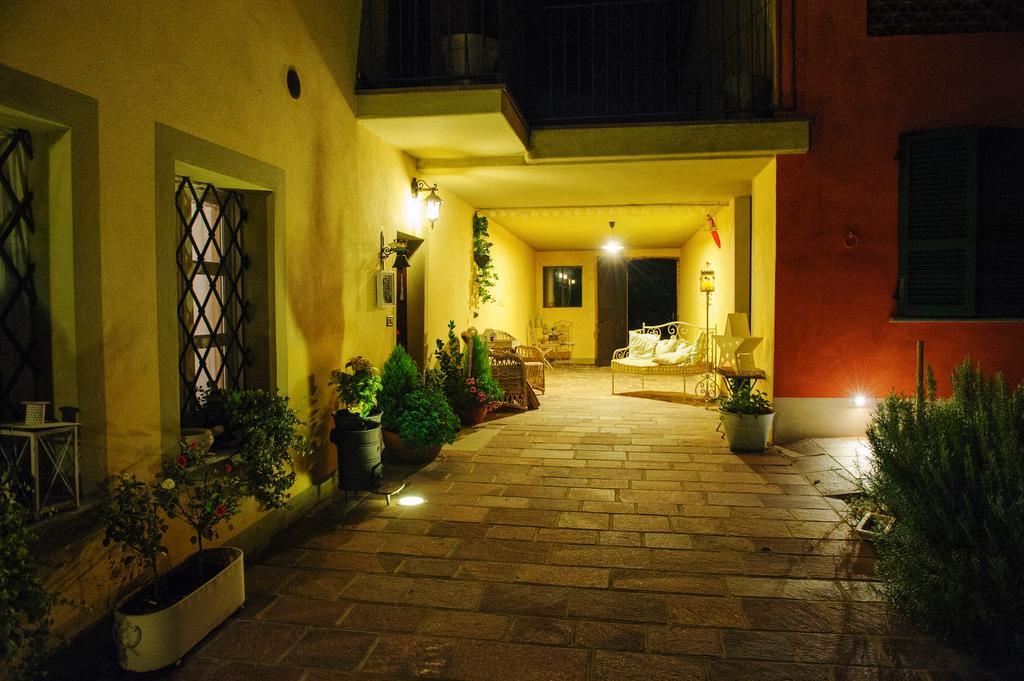 Agriturismo Paitin Алба Екстериор снимка